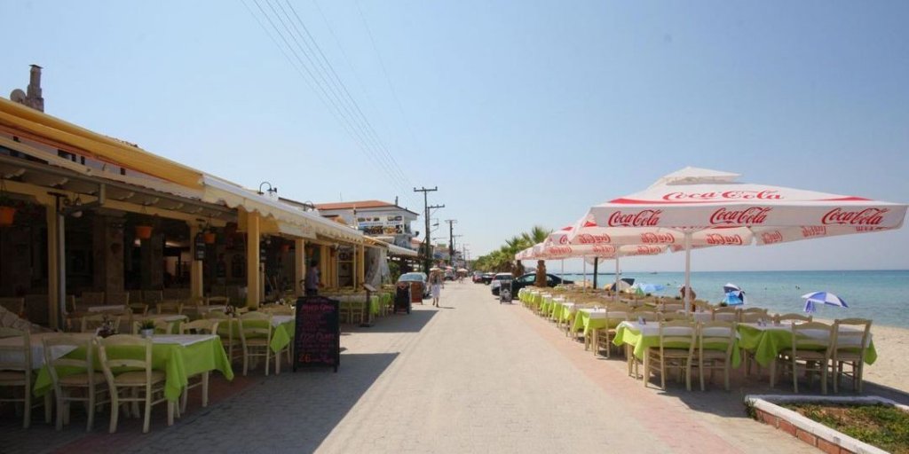 Pefkohori Kassandra Halkidiki Greece - Пефкохори Кассандра Халкидики Греция - My Greek Holidays