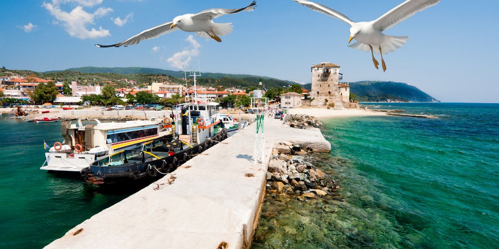 Best resorts beaches Halkidiki Greece - My Greek Holidays