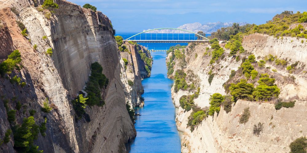 The best resorts & beaches of Peloponnese Greece - My Greek Holidays