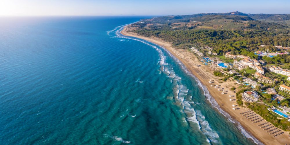 The best resorts & beaches of Peloponnese Greece - My Greek Holidays